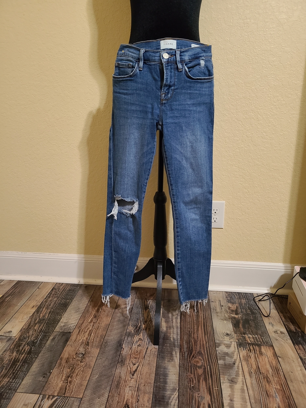 Frame Denim Cropped Distressed Ankle Jeans in Medium Blue 25